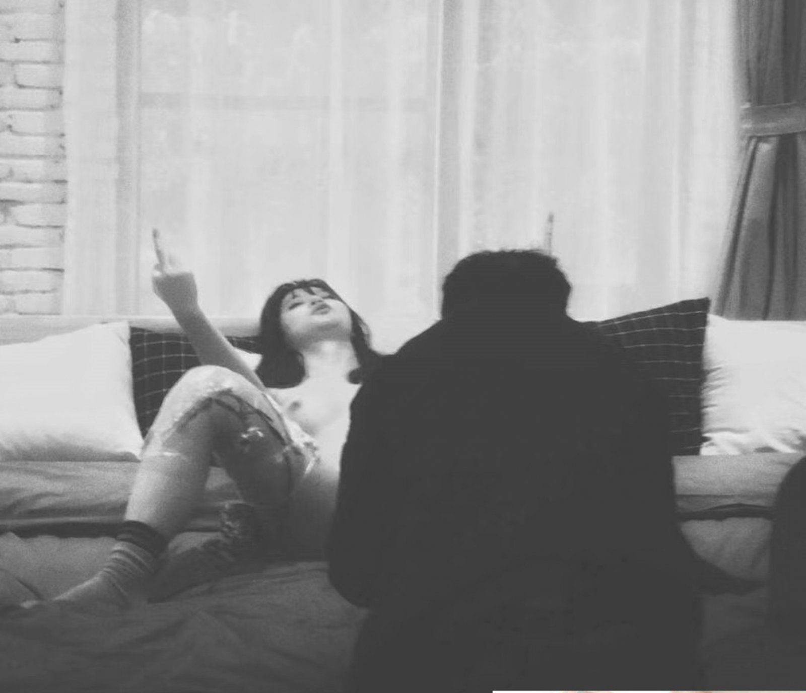 名模阿朱大尺度私拍套读 - 人体摄影